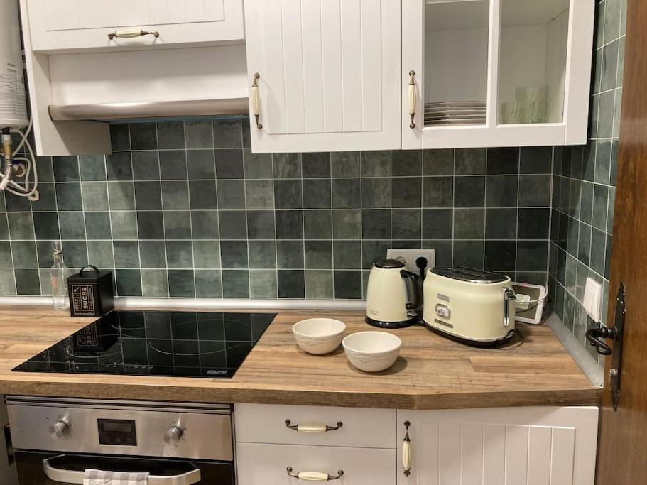 Apartamento Robledo De Chavela Plaza 1A Eksteriør billede
